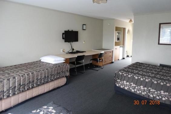 Large Studio Unit