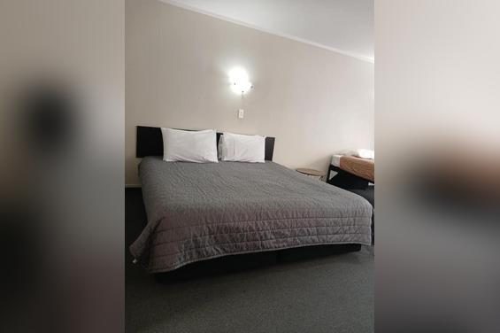 Large Studio Unit